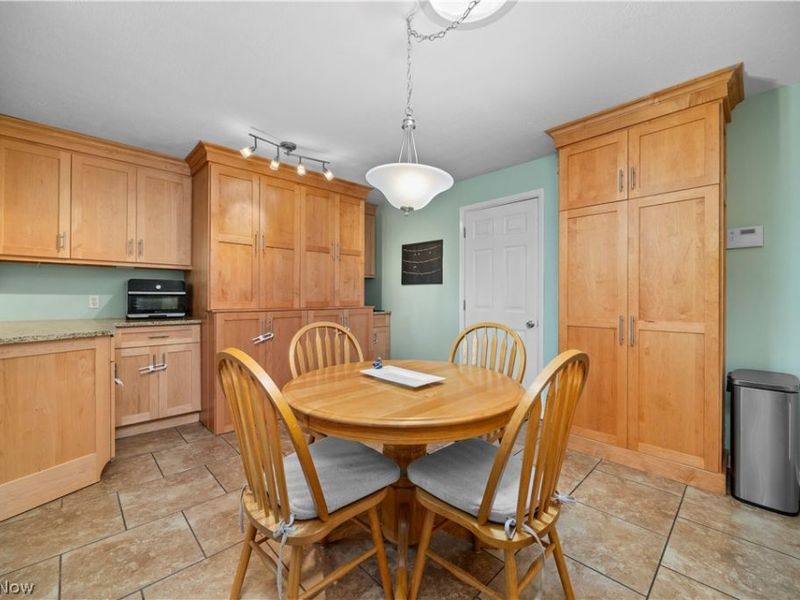 5139 Evergreen Drive, North Olmsted, OH 44070 Photo 18
