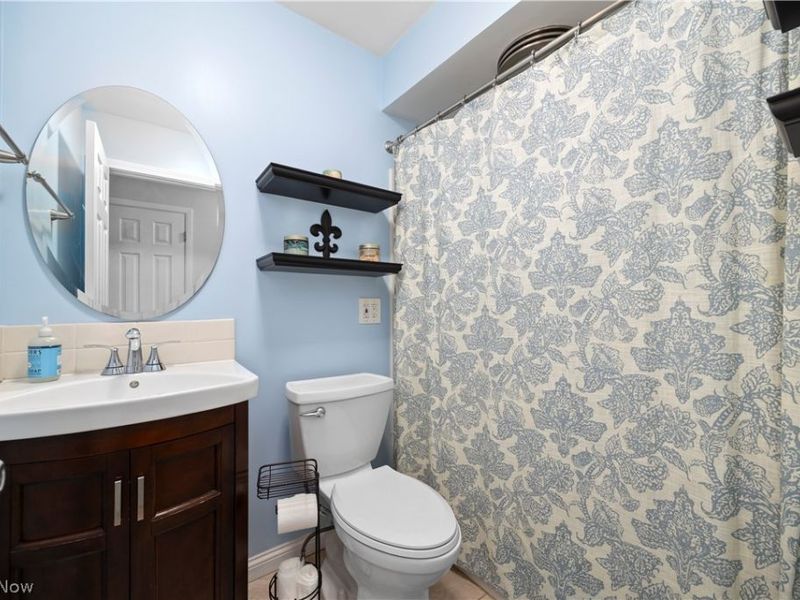 5139 Evergreen Drive, North Olmsted, OH 44070 Photo 34