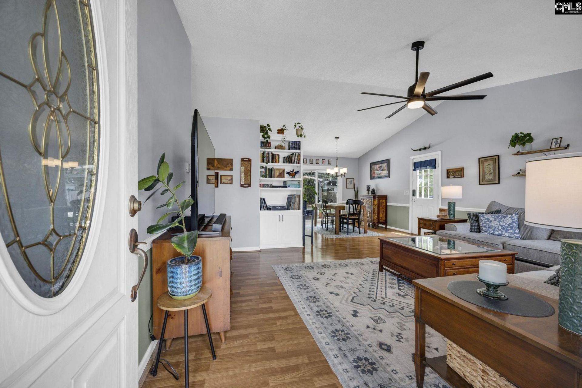104 Meadow Wood Drive Photo 4