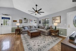 104 Meadow Wood Drive photo 4