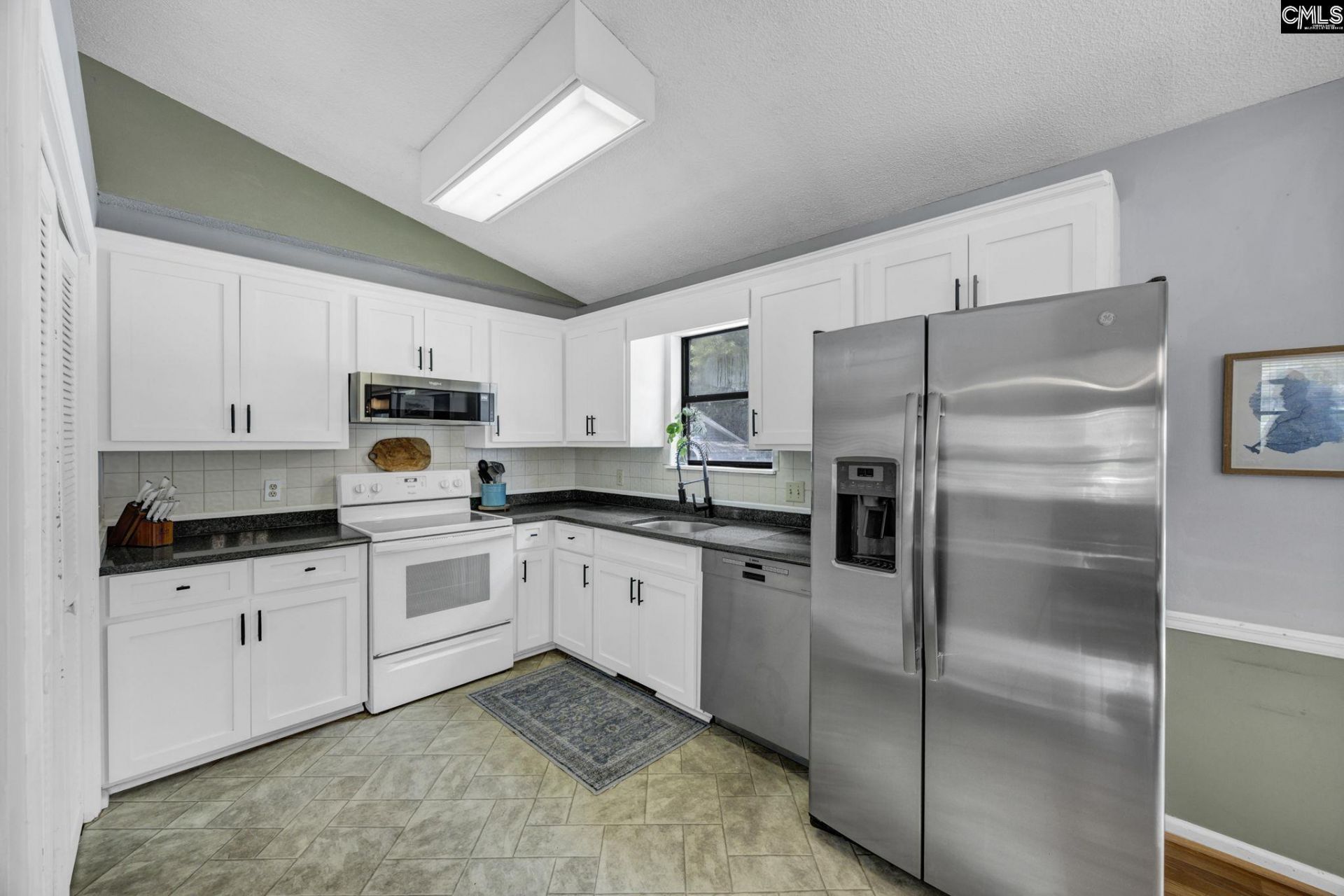 104 Meadow Wood Drive Photo 8