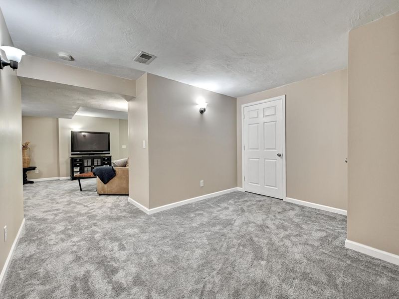 4031 Crystal Creek Circle, Burlington, KY 41005 Photo 19