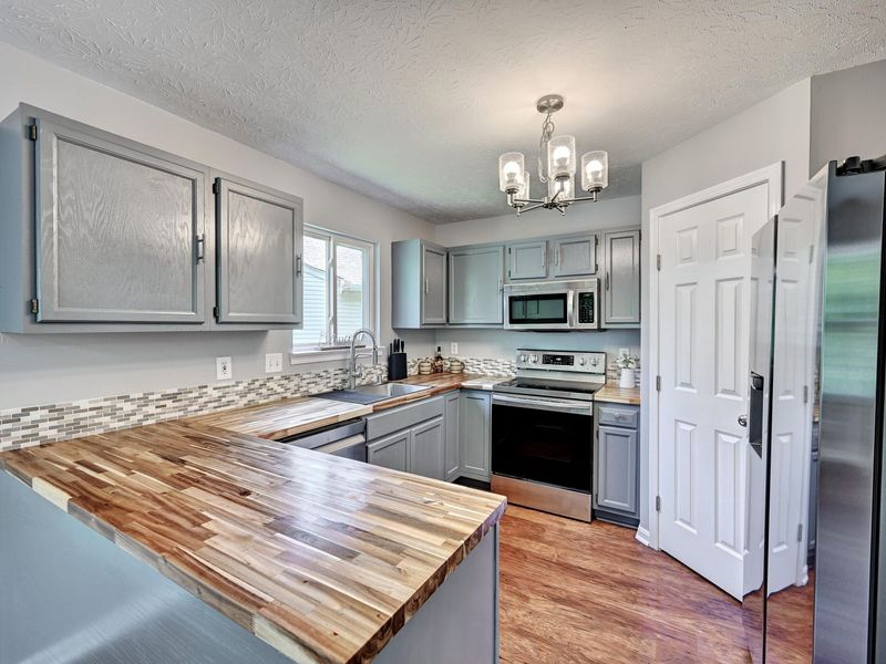 4031 Crystal Creek Circle, Burlington, KY 41005 Photo 7