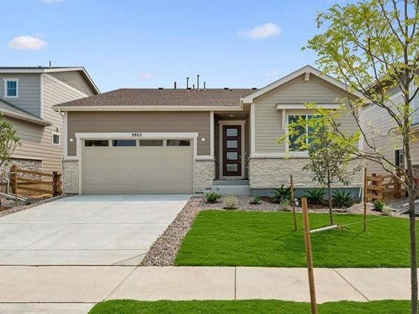 3922 N Haleyville Street , Aurora, CO 80019