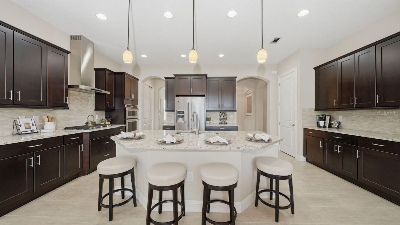 16525 Hillside Circle , Lakewood Ranch, FL 34202 Photo