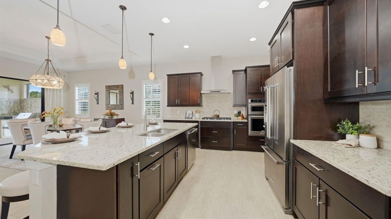 16525 Hillside Circle , Lakewood Ranch, FL 34202 Photo