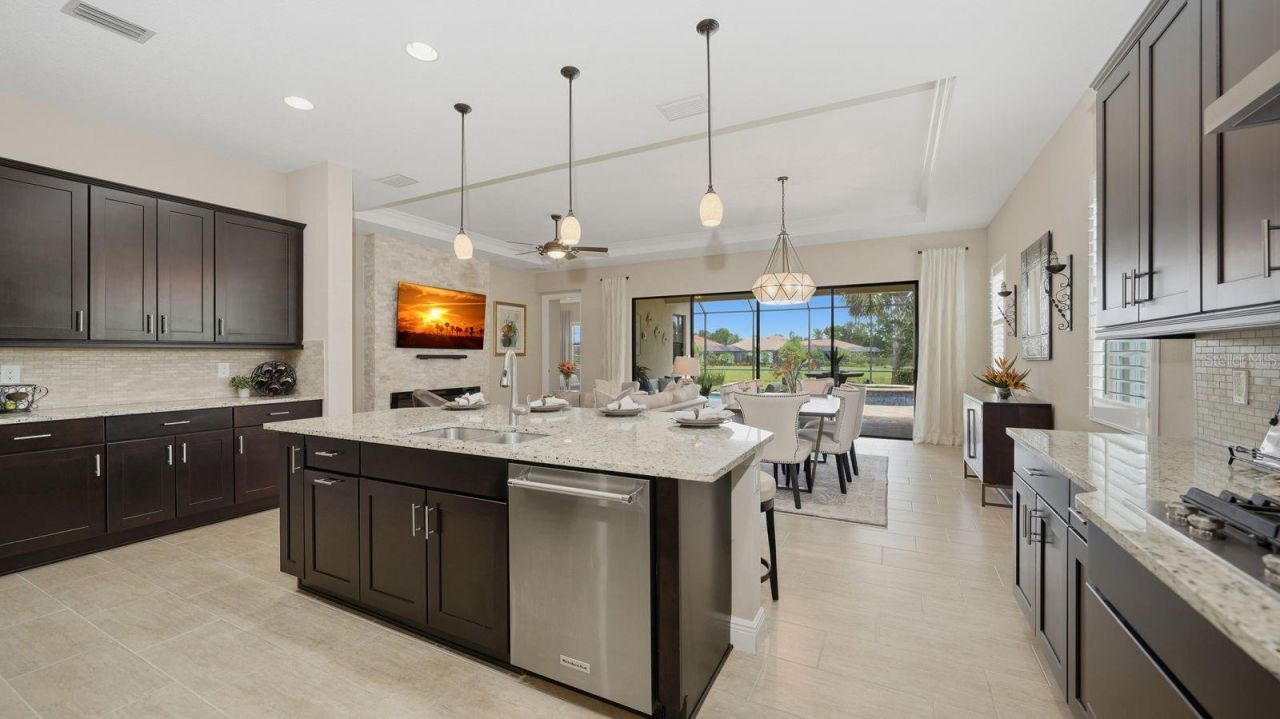 16525 Hillside Circle , Lakewood Ranch, FL 34202 Photo