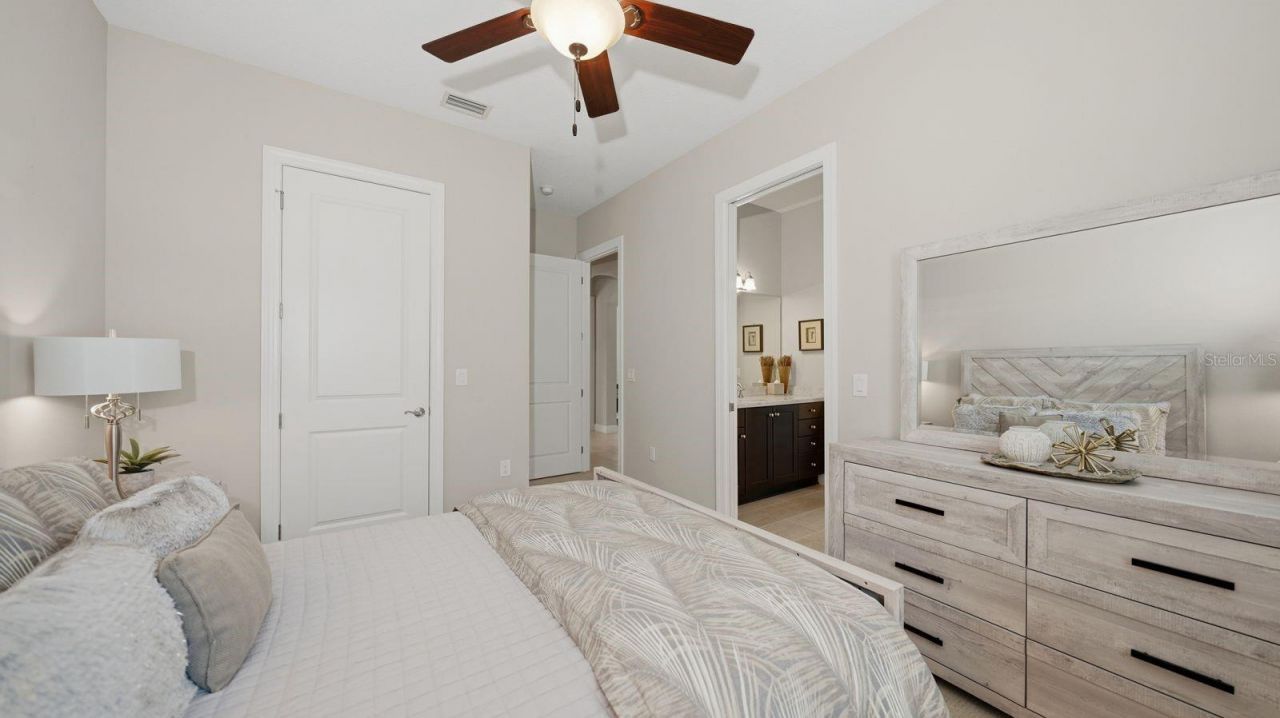 16525 Hillside Circle , Lakewood Ranch, FL 34202 Photo