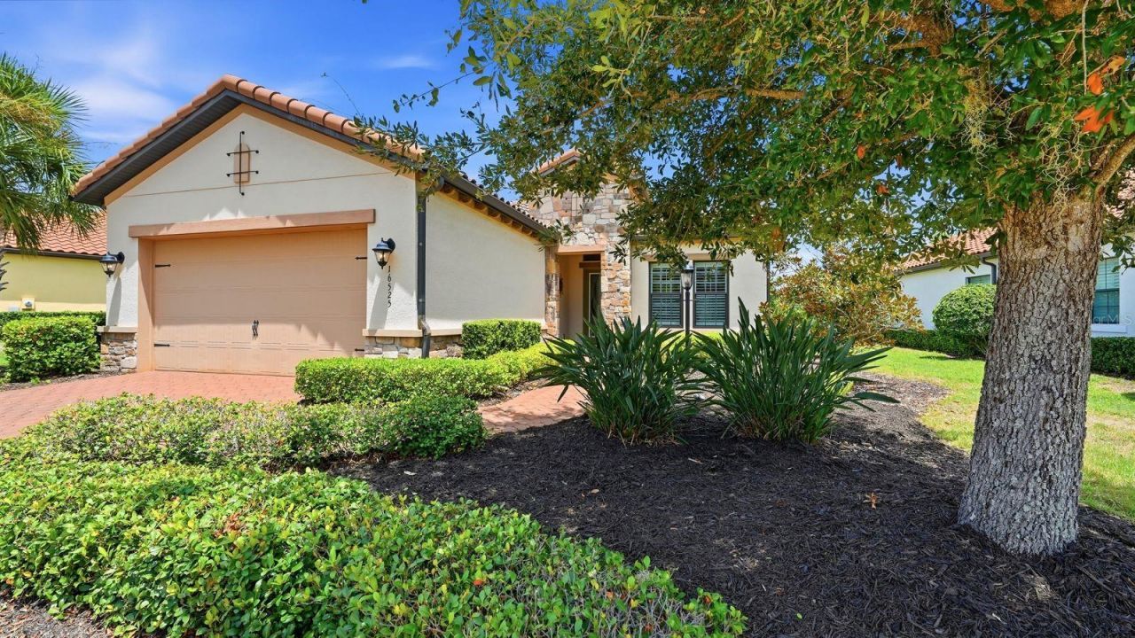 16525 Hillside Circle , Lakewood Ranch, FL 34202 Photo