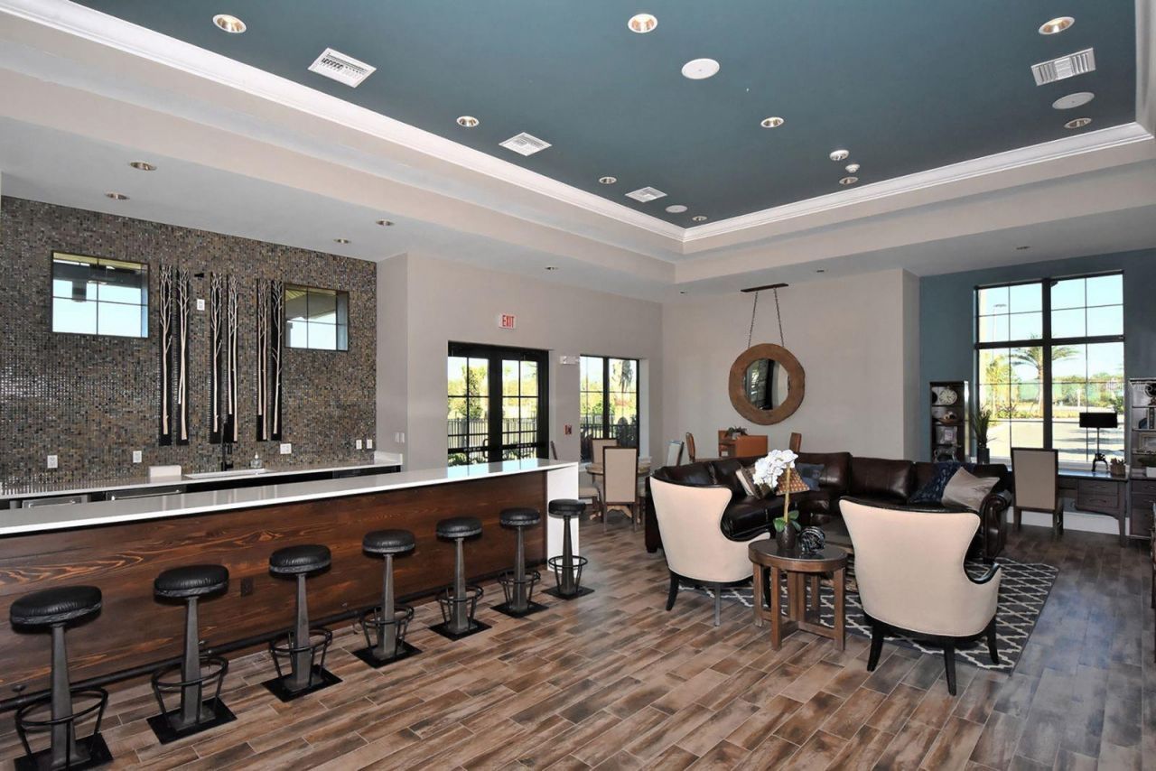 16525 Hillside Circle , Lakewood Ranch, FL 34202 Photo