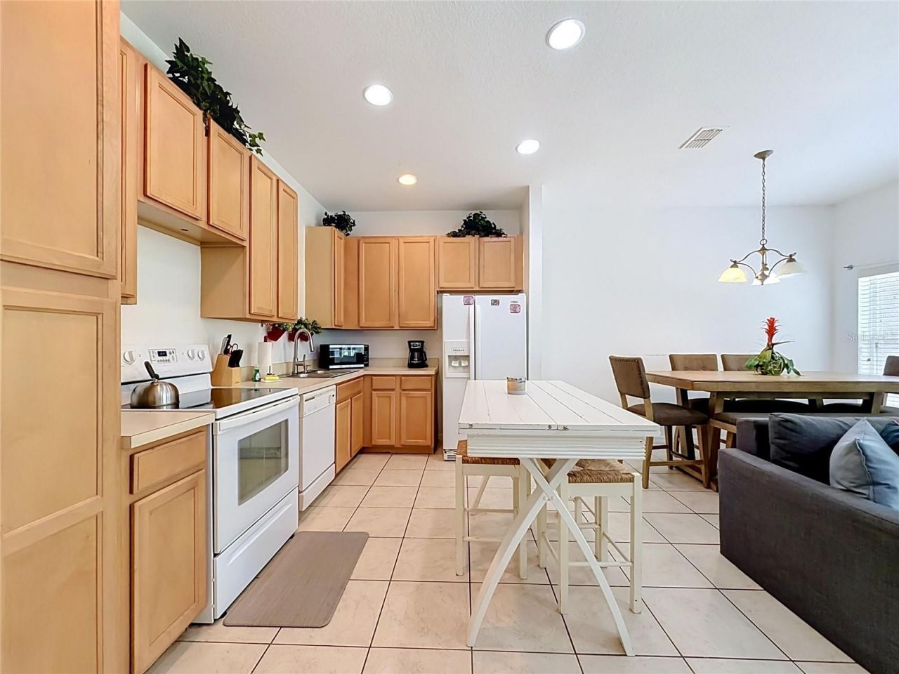 2394 Caravelle Circle , Kissimmee, FL 34746 Photo