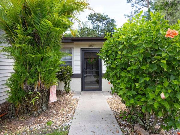 1001 PINE ISLE LANE , Unit 1001, NAPLES, FL 34112