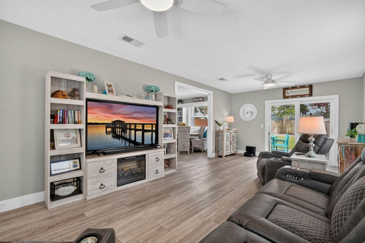 4503 Saxon Drive, New Smyrna Beach, FL 32169 Photo