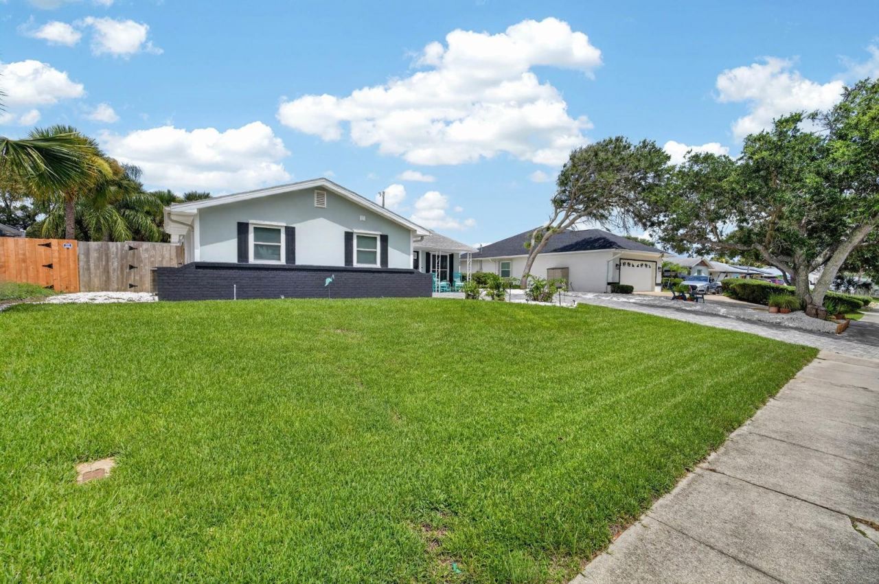 4503 Saxon Drive, New Smyrna Beach, FL 32169 Photo