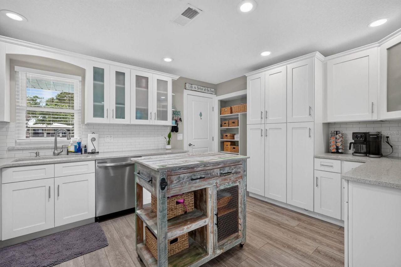 4503 Saxon Drive, New Smyrna Beach, FL 32169 Photo