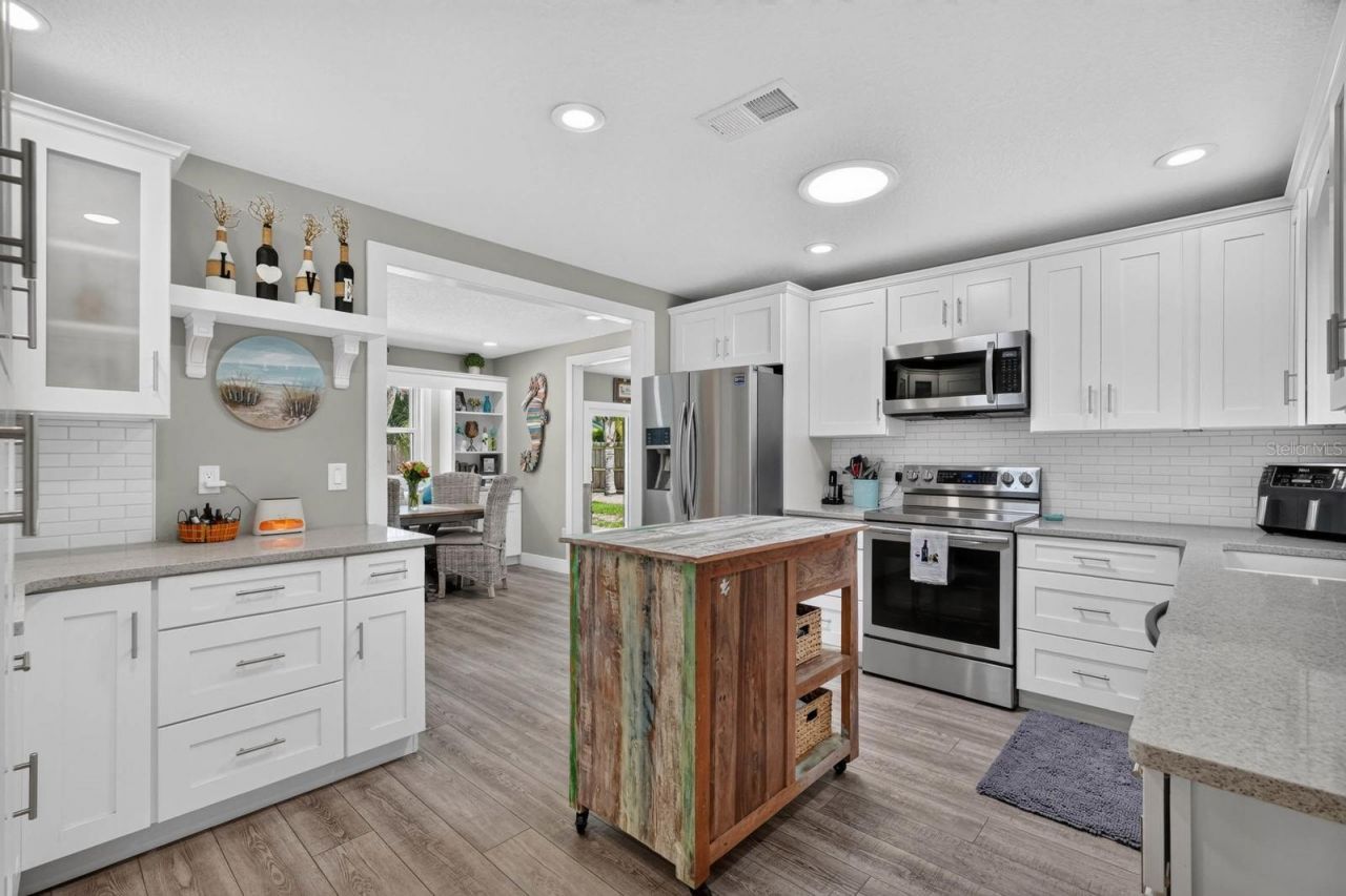 4503 Saxon Drive, New Smyrna Beach, FL 32169 Photo