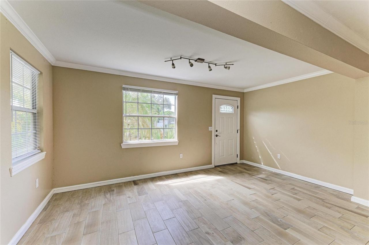 1300 Loma Linda Court , Sarasota, FL 34239 Photo