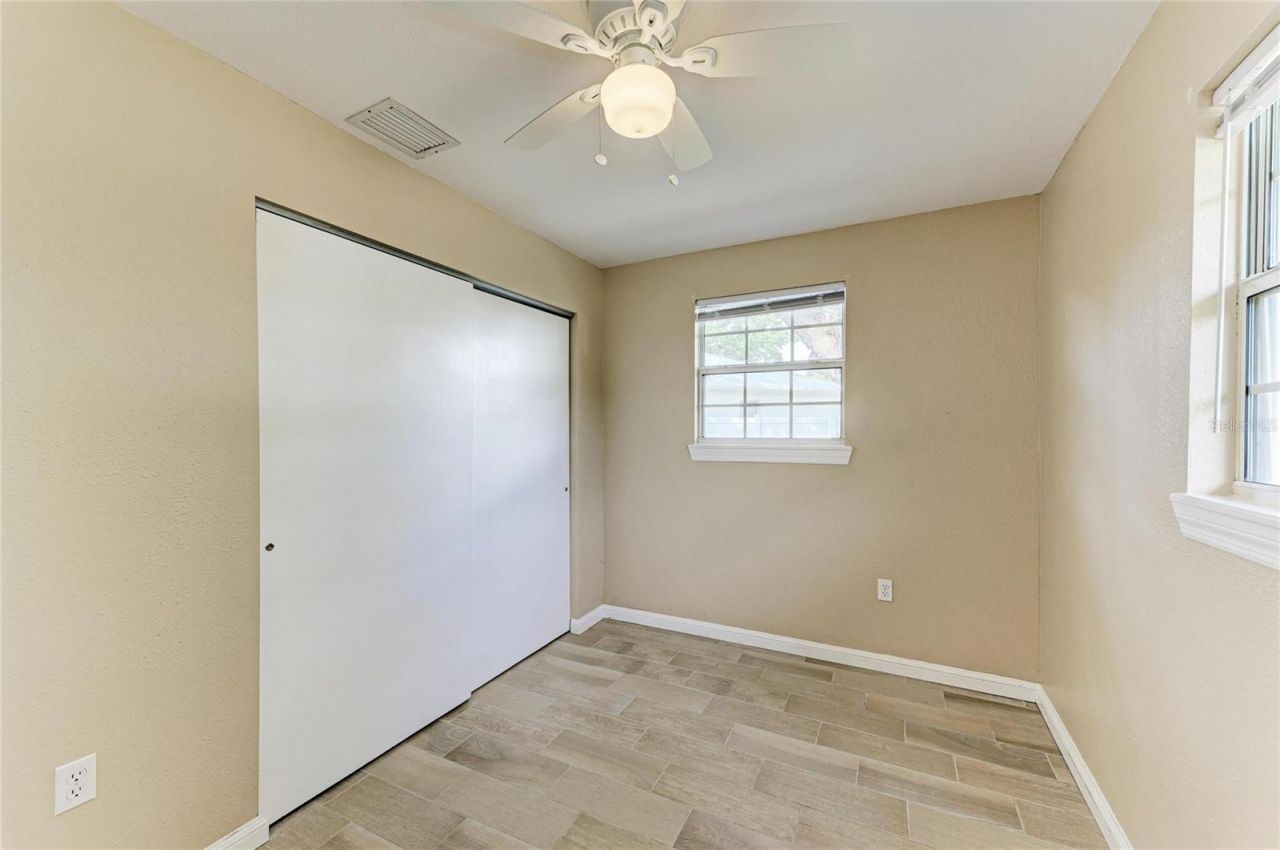 1300 Loma Linda Court , Sarasota, FL 34239 Photo
