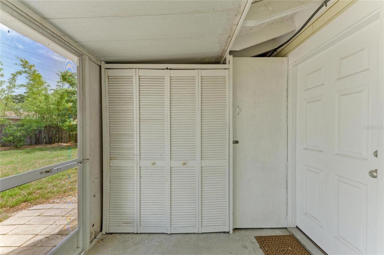 1300 Loma Linda Court , Sarasota, FL 34239 Photo