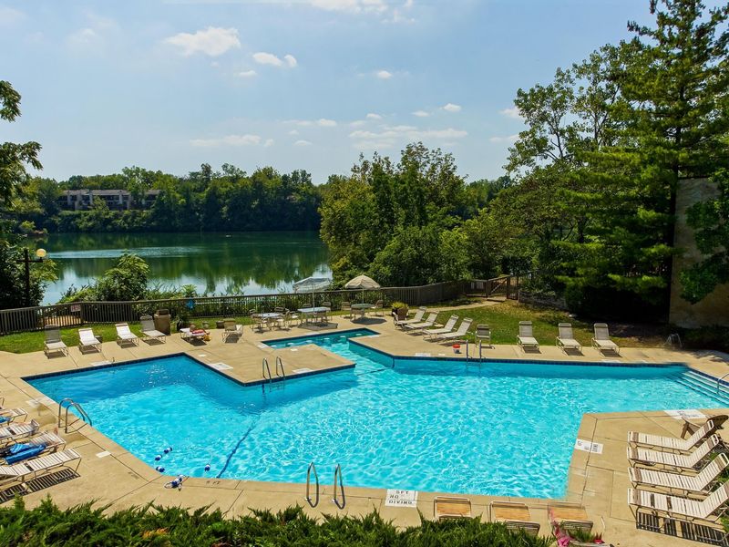 1476 Cliff Court , Unit 13, Columbus, OH 43204 Photo 23