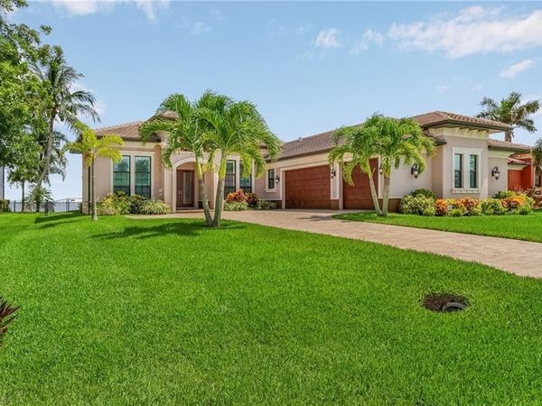 2262 SE 28th ST, CAPE CORAL, FL 33904