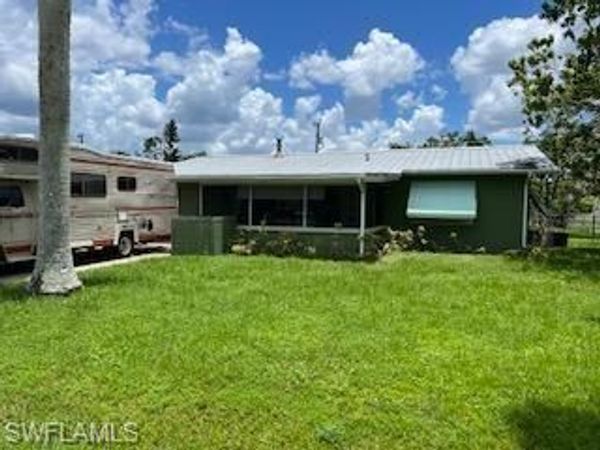 15976 Bellflower ST , BOKEELIA, FL 33922