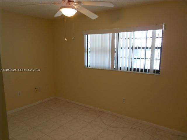 829 NE 199th St , Unit 204, Miami, FL 33179 Photo