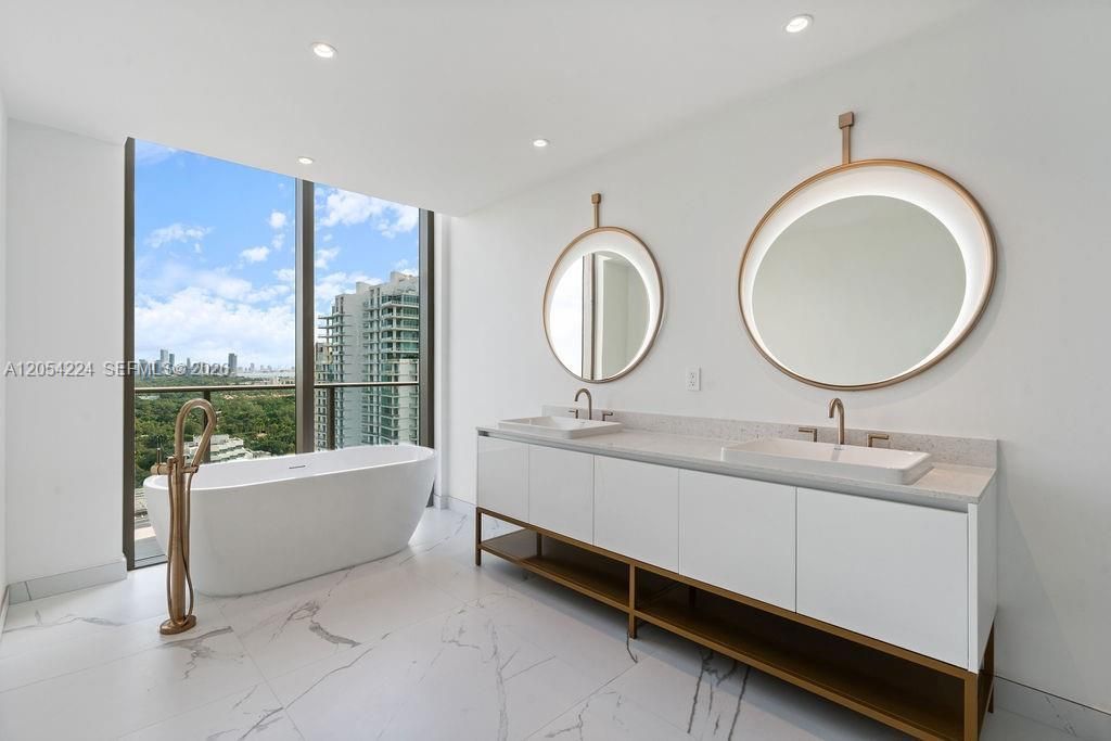 2678 Tigertail Ave , Unit PH1, Miami, FL 33133 Photo