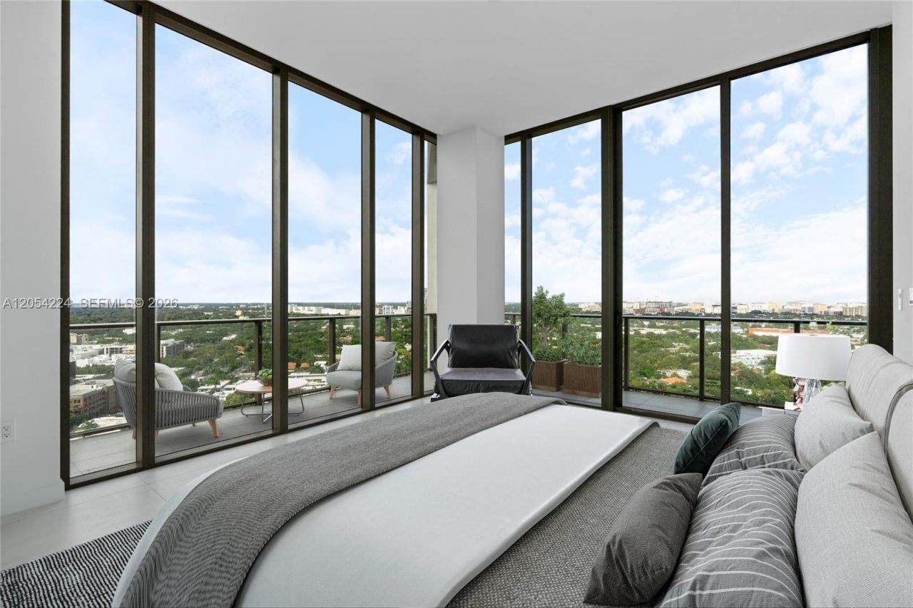 2678 Tigertail Ave , Unit PH1, Miami, FL 33133 Photo