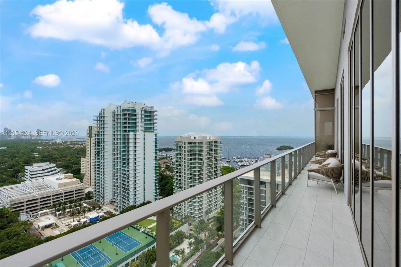 2678 Tigertail Ave , Unit PH1, Miami, FL 33133 Photo