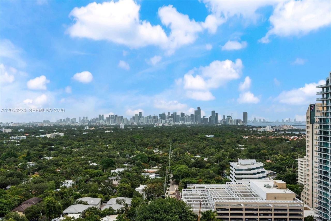 2678 Tigertail Ave , Unit PH1, Miami, FL 33133 Photo