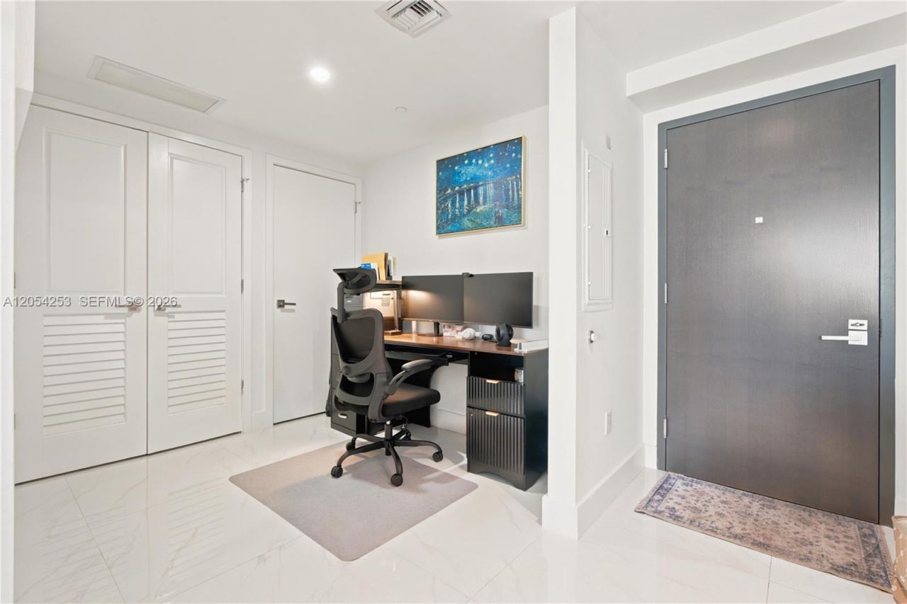 1080 Brickell Ave , Unit 1607, Miami, FL 33131 Photo