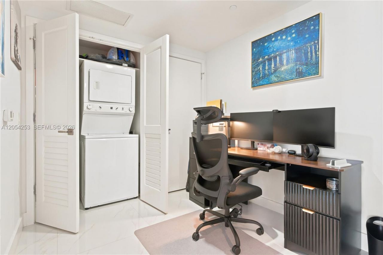 1080 Brickell Ave , Unit 1607, Miami, FL 33131 Photo