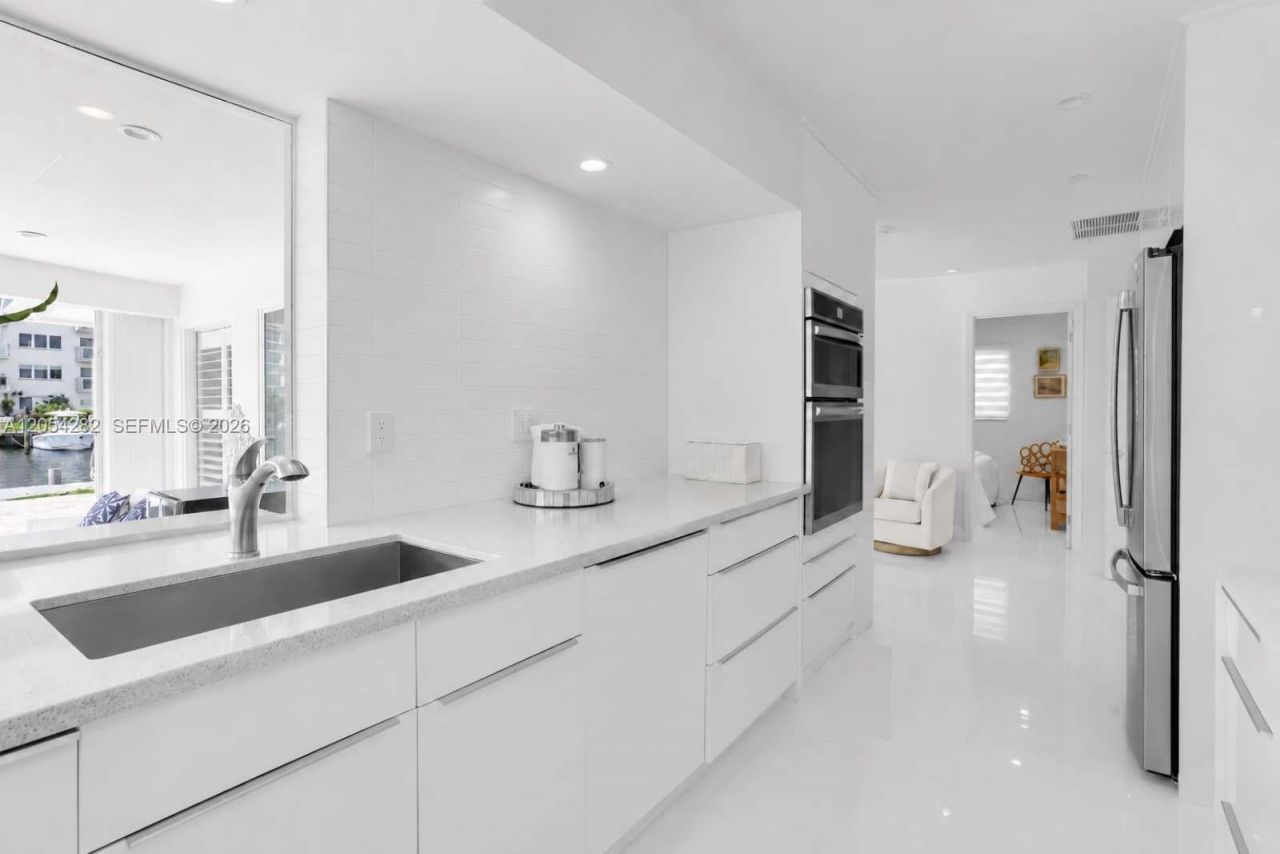 2762 NE 3rd St, Pompano Beach, FL 33062 Photo