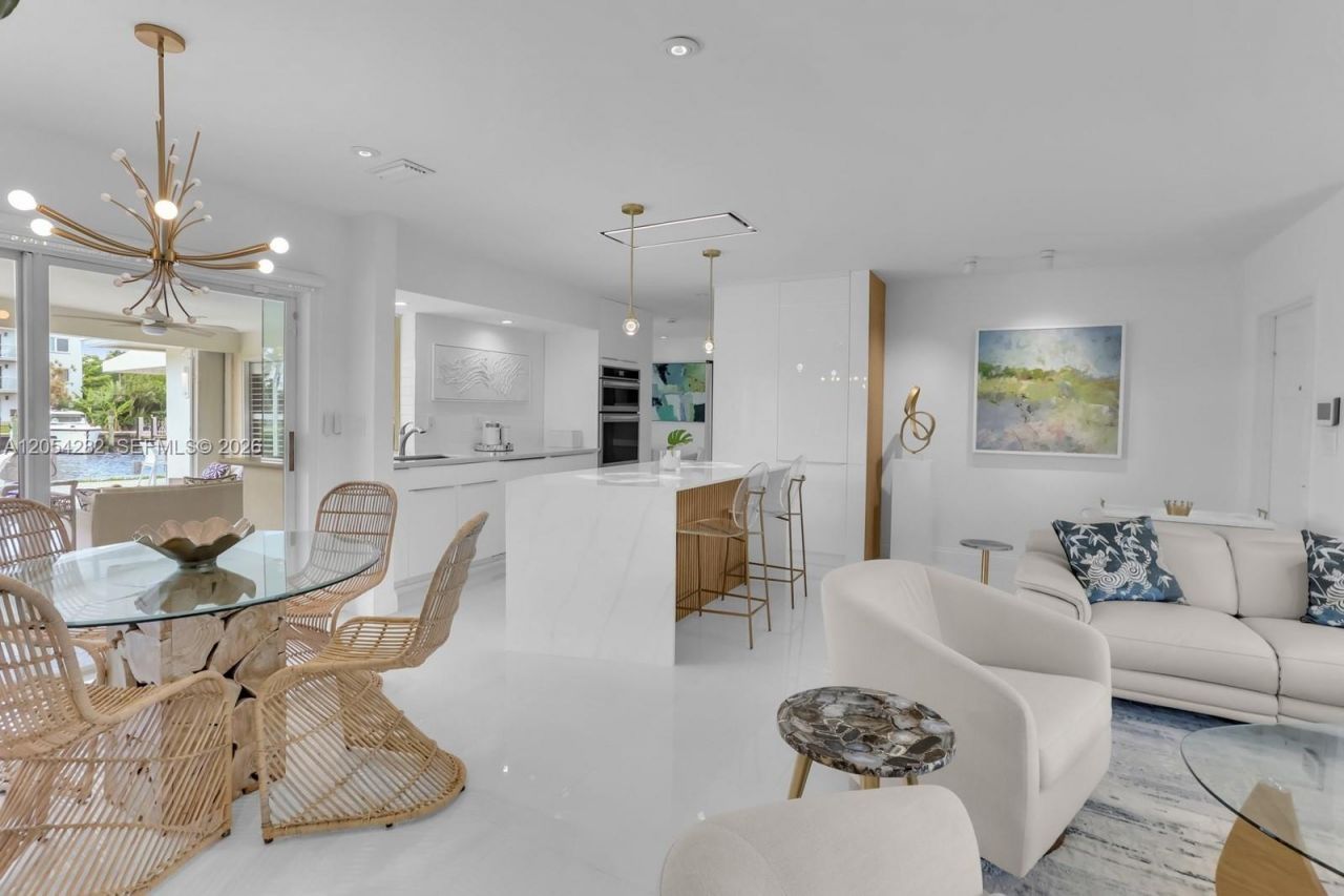 2762 NE 3rd St, Pompano Beach, FL 33062 Photo