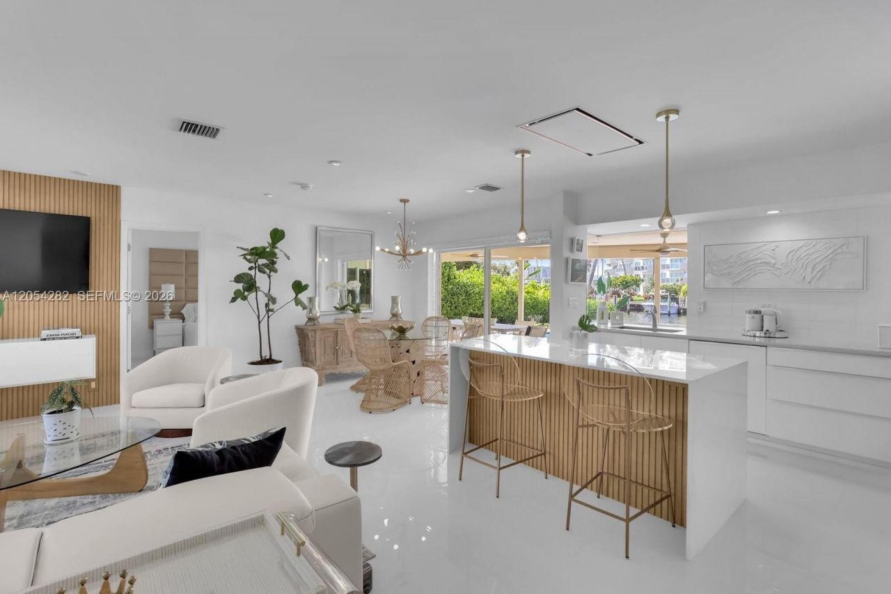 2762 NE 3rd St, Pompano Beach, FL 33062 Photo
