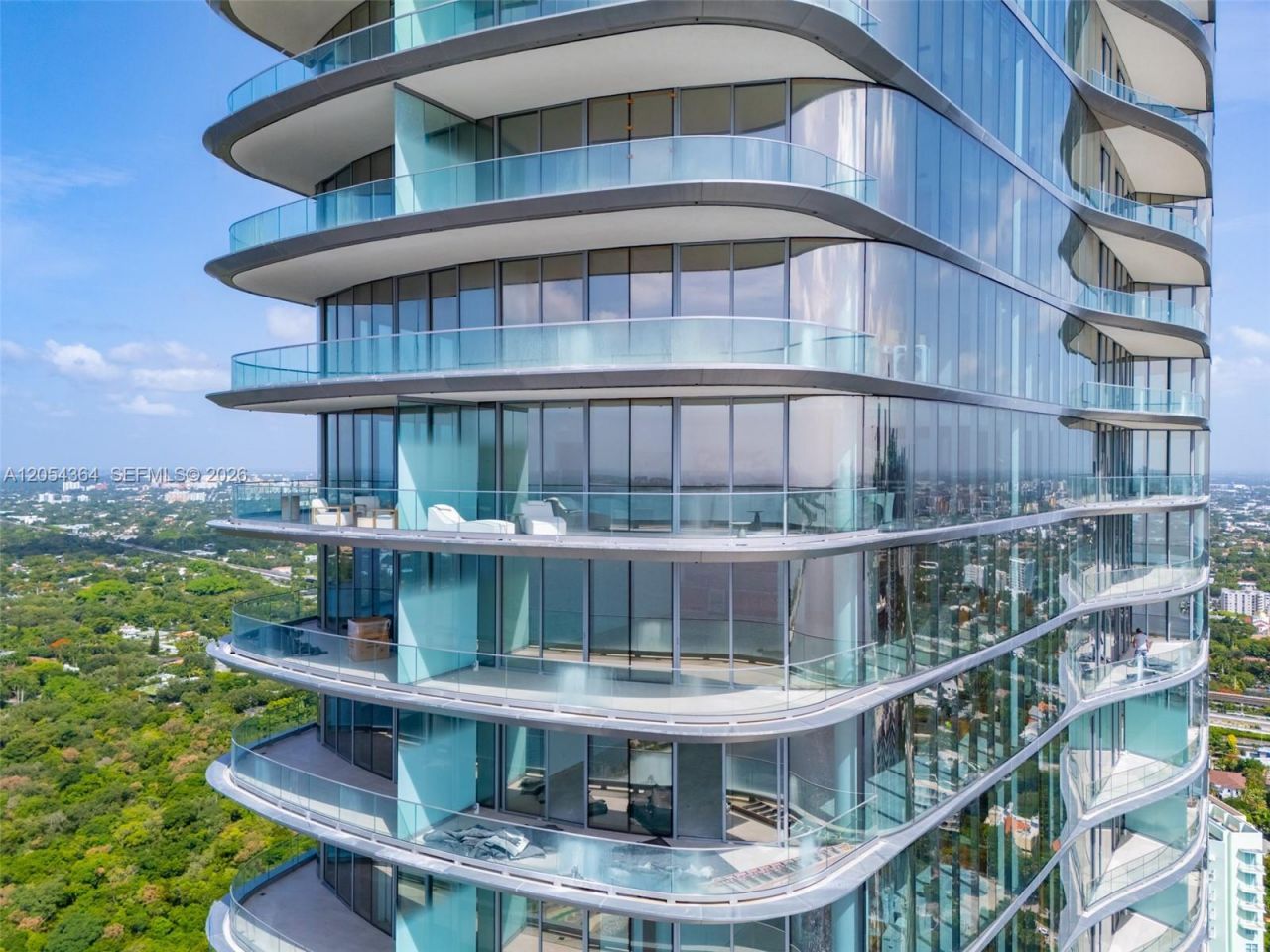 175 SE 25th Rd , Unit PH-4001, Miami, FL 33129 Photo