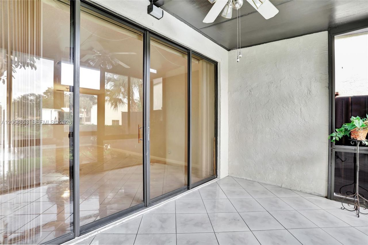 4615 S Carambola Cir S, Unit 27232, Coconut Creek, FL 33066 Photo