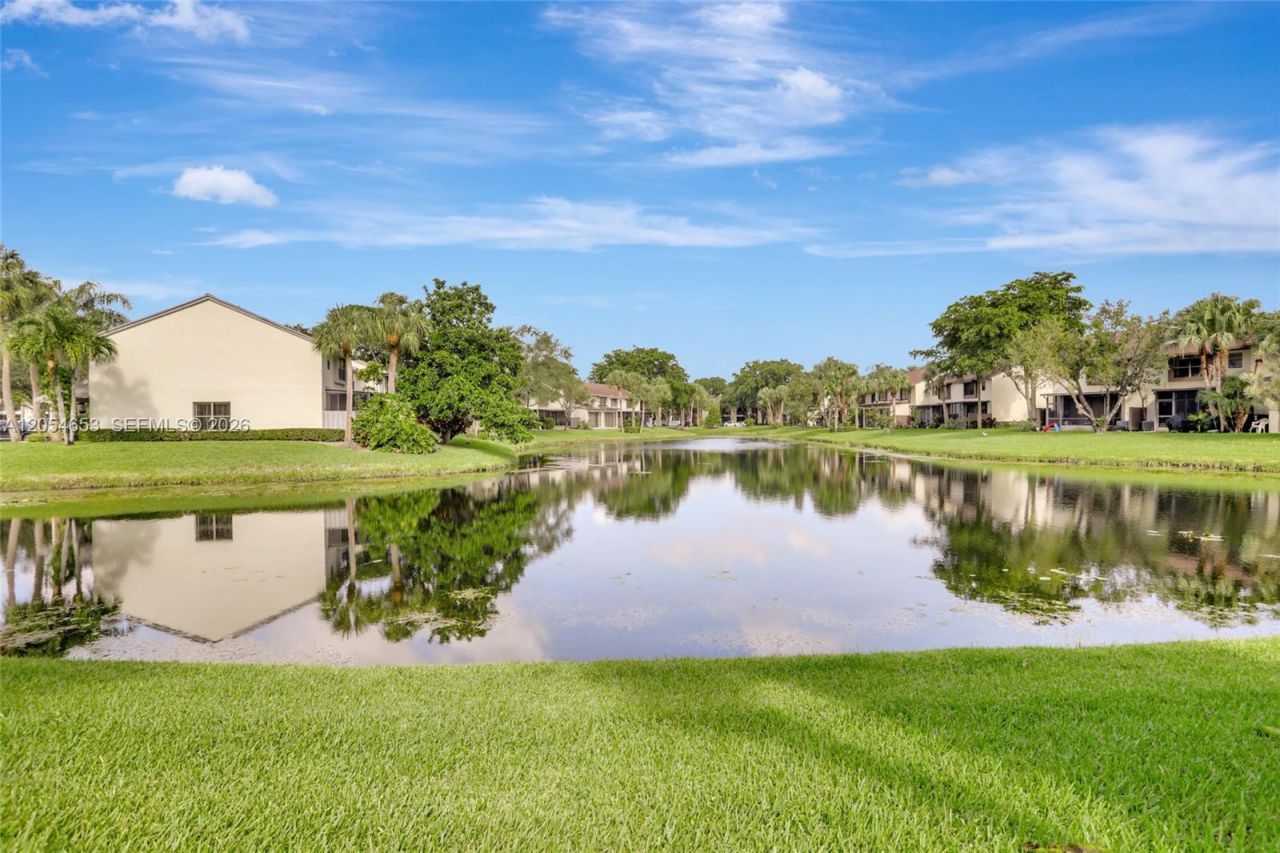4615 S Carambola Cir S, Unit 27232, Coconut Creek, FL 33066 Photo