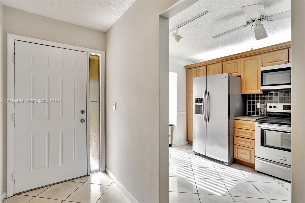 4615 S Carambola Cir S, Unit 27232, Coconut Creek, FL 33066 Photo