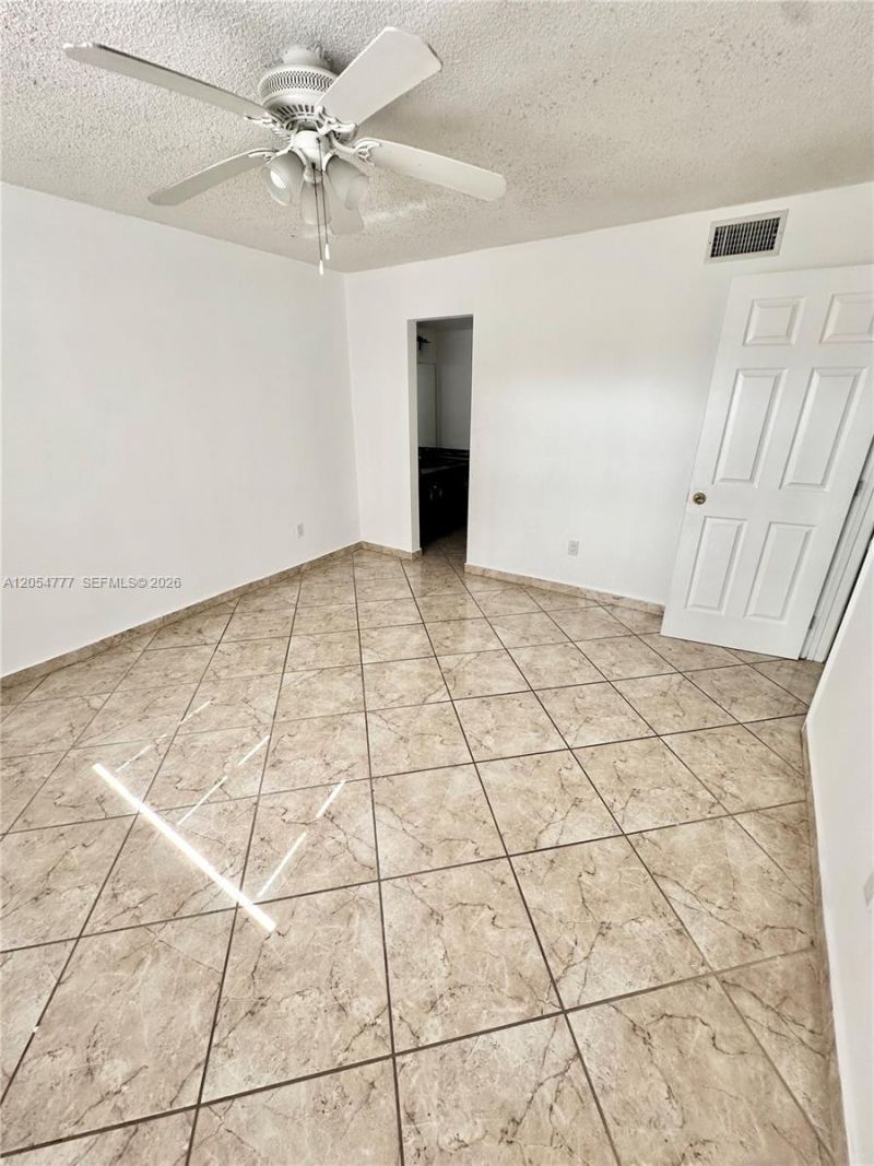 4111 Stirling Rd , Unit 408, Dania Beach, FL 33314 Photo