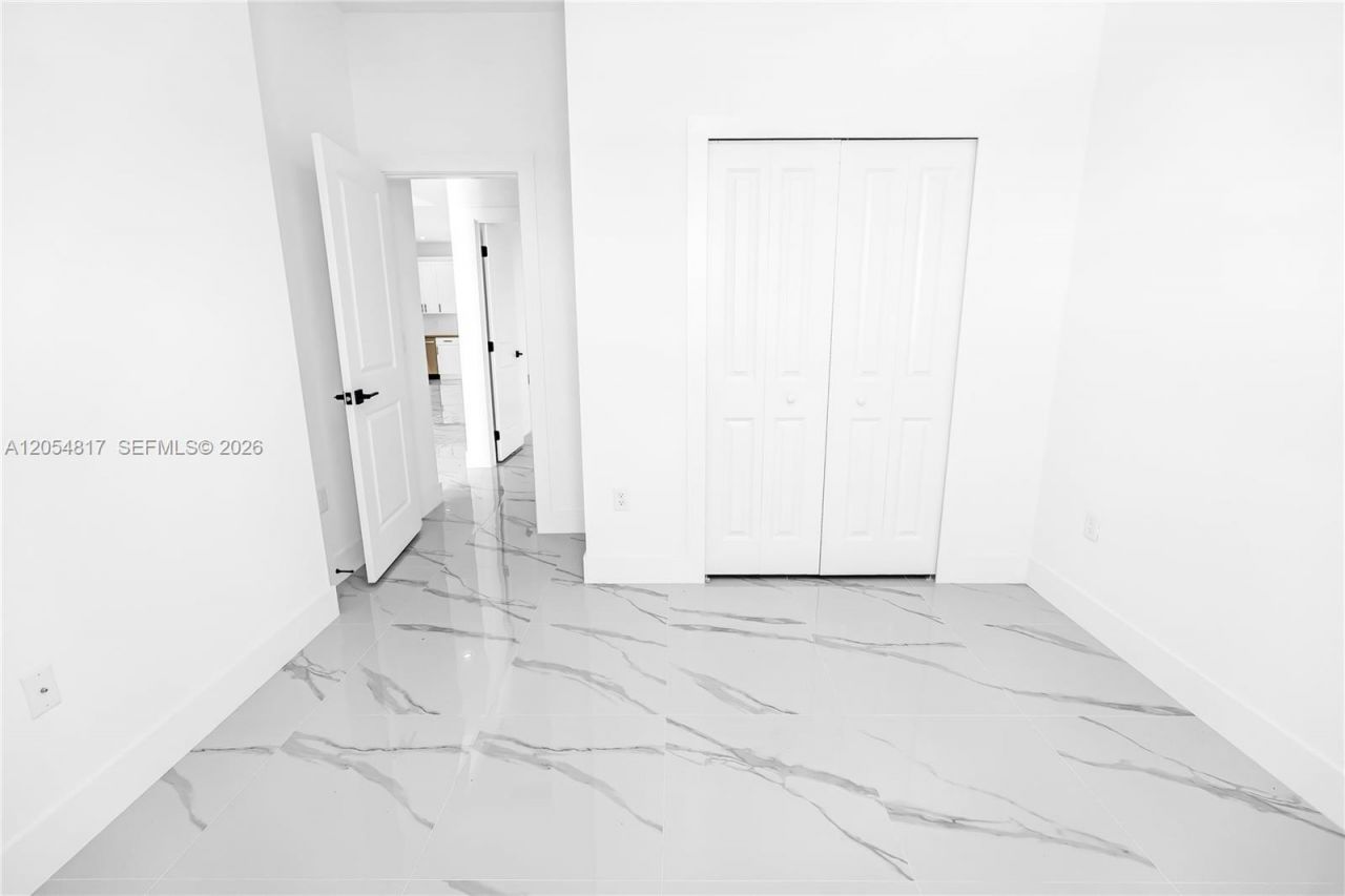 536 Rayford , Lehigh Acres, FL 33974 Photo