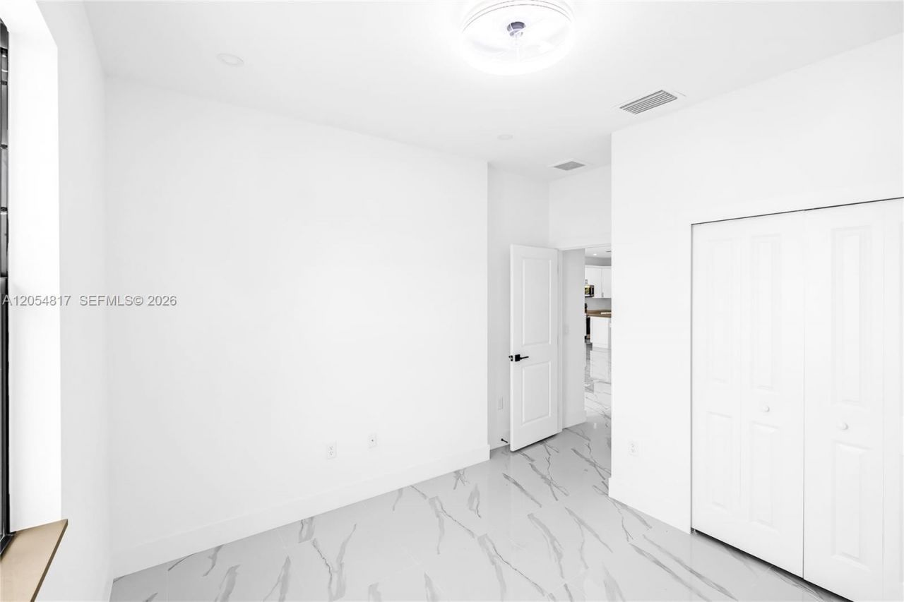 536 Rayford , Lehigh Acres, FL 33974 Photo