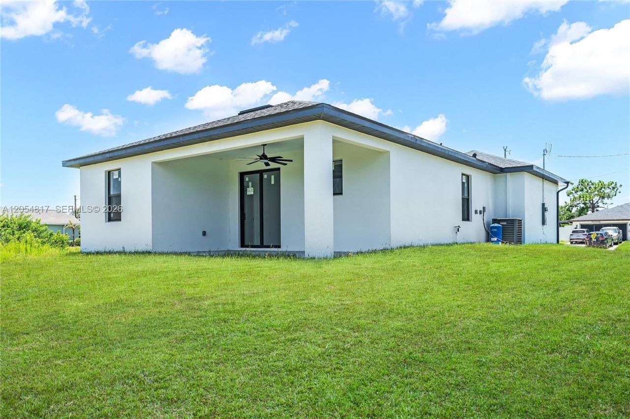 536 Rayford , Lehigh Acres, FL 33974 Photo