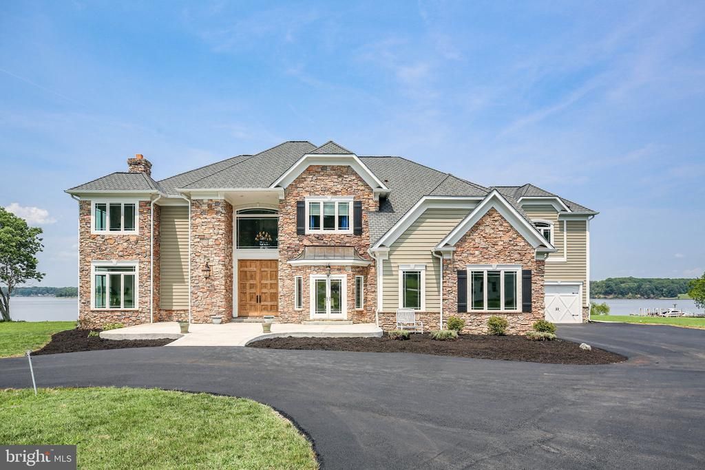 270 Thorny Point Road, Stafford, VA 22554 Main Photo