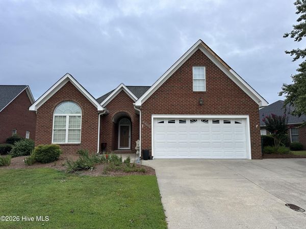 3902 Brookstone Drive , Winterville, NC 28590