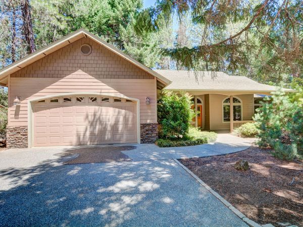 188 Verde Lane, Merlin, OR 97532