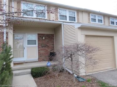 1822 BRENTWOOD Drive, Unit 529, Troy, Mi 48098