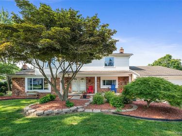 3739 Fife Lane, West Bloomfield Twp, MI 48323