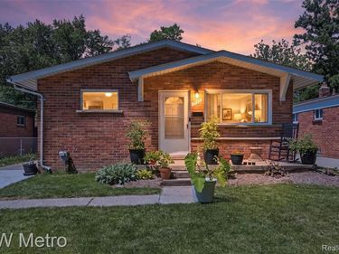 19411 Antago Street, Livonia, MI 48152